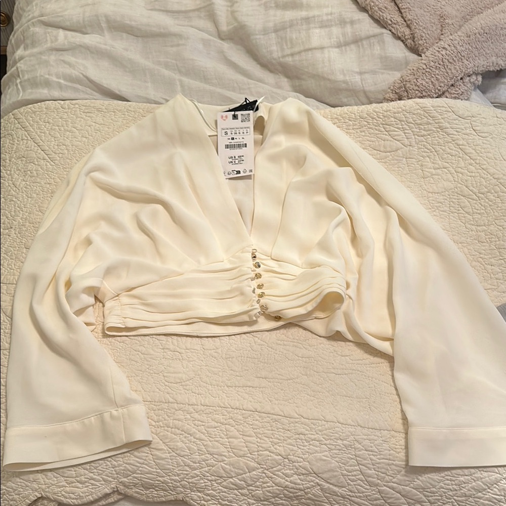 Zara Cream Ruched 3/4 Sleeve Crop Blouse
